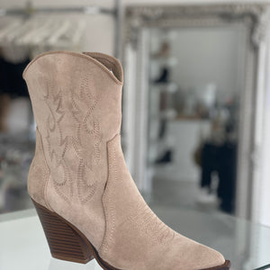 CALF EMBROIDERED COWBOY BOOT