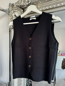 FINE KNIT WAISTCOAT