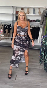 TYE DYE MESH RUCHED SIDE SLIT MAXI SKIRTSKIRTLauraliverpoolboutiqueLauraliverpoolboutique48664857SMALL 8GREY MARBELTYE DYE MESH RUCHED SIDE SLIT MAXI SKIRT